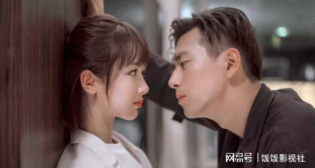 王嘉尔素颜怼脸生图曝光！黑头多，侧脸鼻子疑变形，鼻梁弧度崎岖